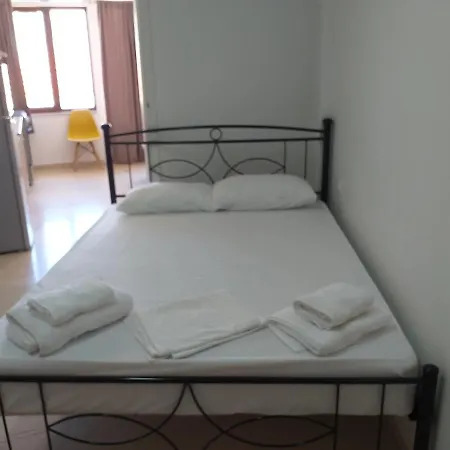 Happy Suite Heraklion (Crete) Exterior photo
